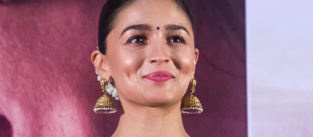 Kependekan Astrologi Alia Bhatt: Perspektif Pisces yang Mendalam